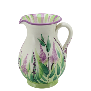 vandkande i frigiliana serien lilla blomster der slynger sig op af kanden spansk keramik farverig keramik